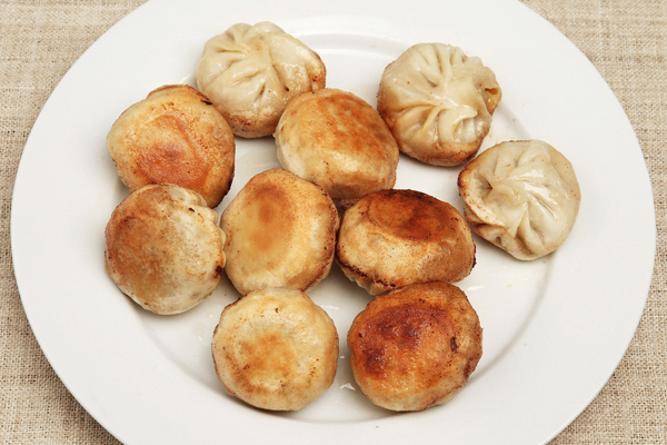 水煎包的做法,水煎包的制作方法,水煎包怎么做好吃