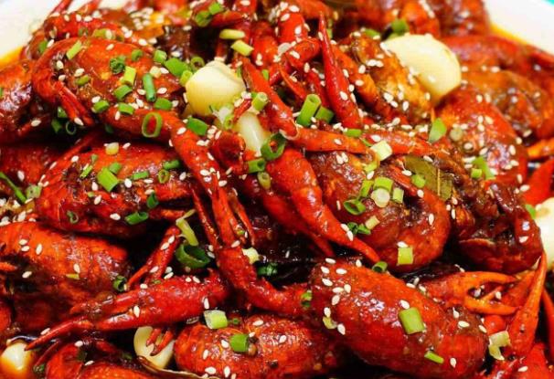 吃小龙虾能喝啤酒吗 高嘌呤食物,过量引发痛风