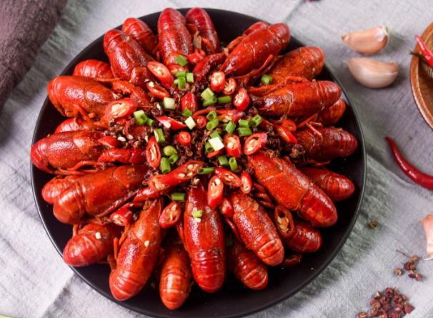 晚上吃小龙虾会长胖吗 吃一斤小龙虾会胖吗