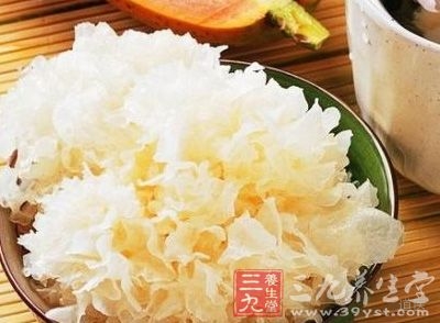 银耳的功效与作用，银耳的做法吃法大全