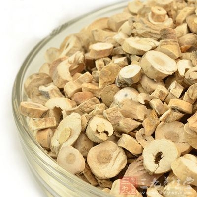 丹皮的功效与作用：单味丹皮解骨刺疼痛