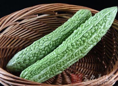 苦瓜的营养价值与药用功效，苦瓜的药方与食疗方