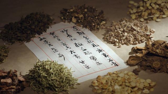 抗击新冠病毒，中医药发挥独特优势和作用